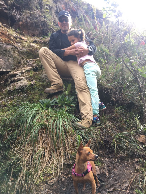 9.Dad, Amy, Brownie